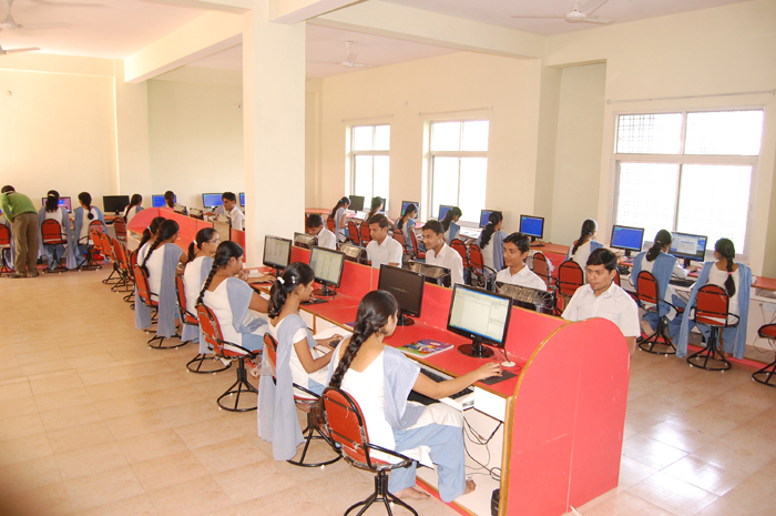 Internet Connected Computer Lab