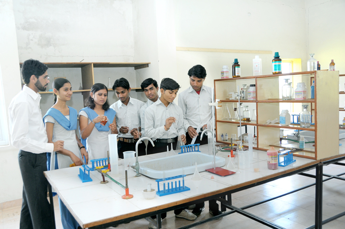 Facilitates Chemical Lab